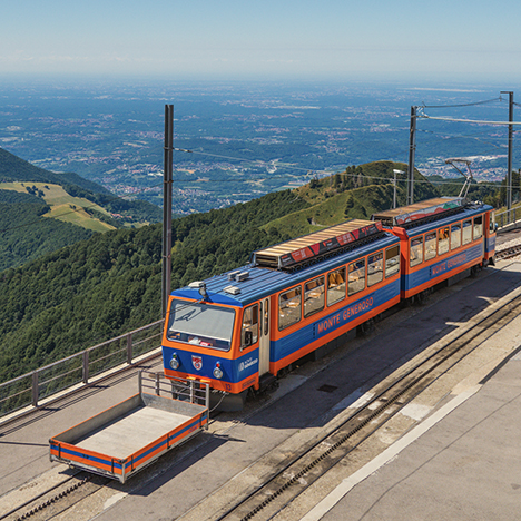 Train Monte Generoso at Fiore di pietra